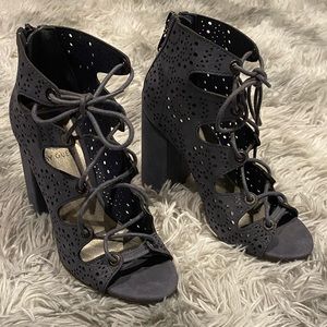 Like new Guess Heels